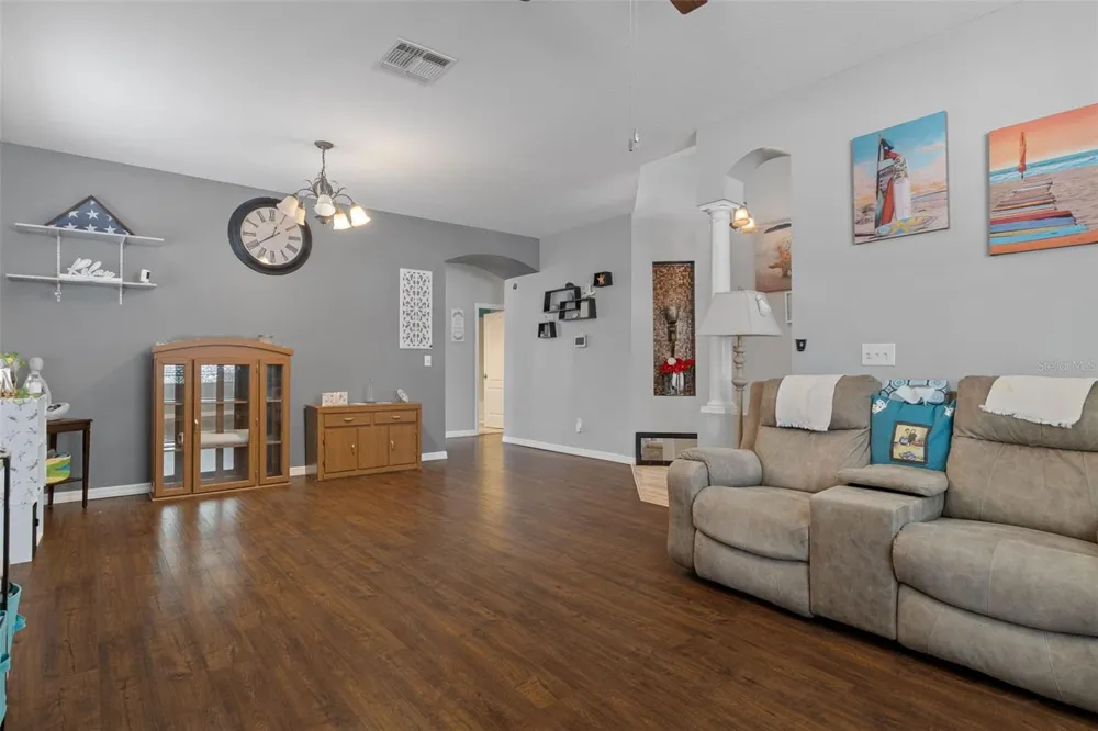 8483 PINETOP RIDGE LANE Brooksville, FL 34613