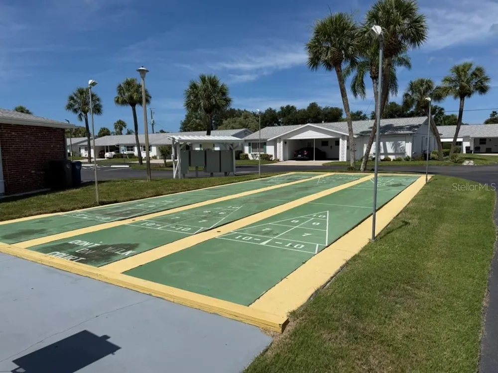 5973 HIBISCUS DRIVE Bradenton, FL 34207