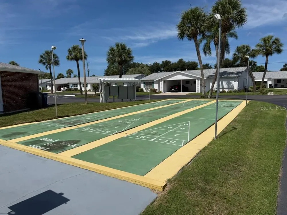 5973 HIBISCUS DRIVE Bradenton, FL 34207