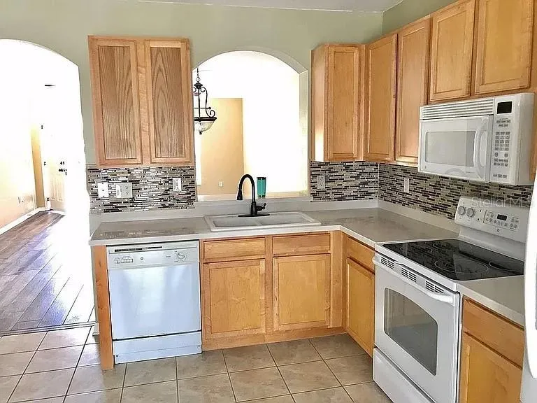 15647 STABLE RUN DRIVE Spring Hill, FL 34610