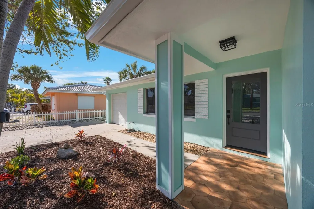280 41ST AVENUE St Pete Beach, FL 33706
