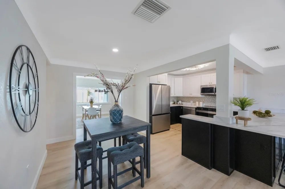 280 41ST AVENUE St Pete Beach, FL 33706