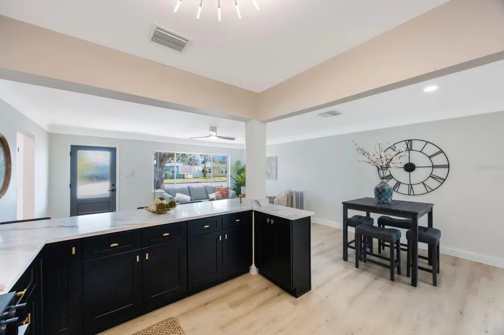 280 41ST AVENUE St Pete Beach, FL 33706