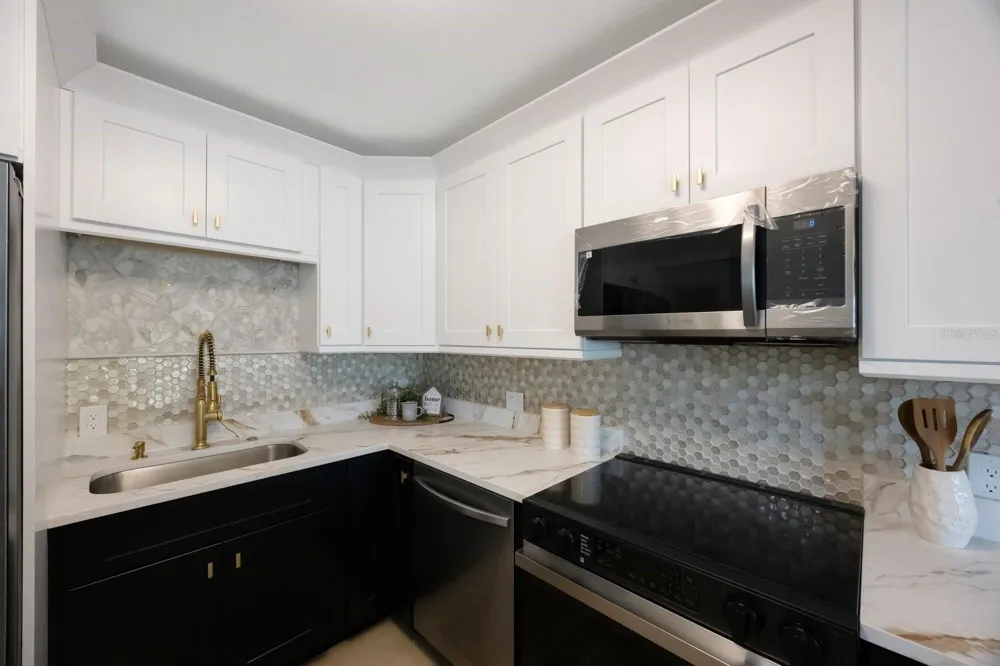 280 41ST AVENUE St Pete Beach, FL 33706