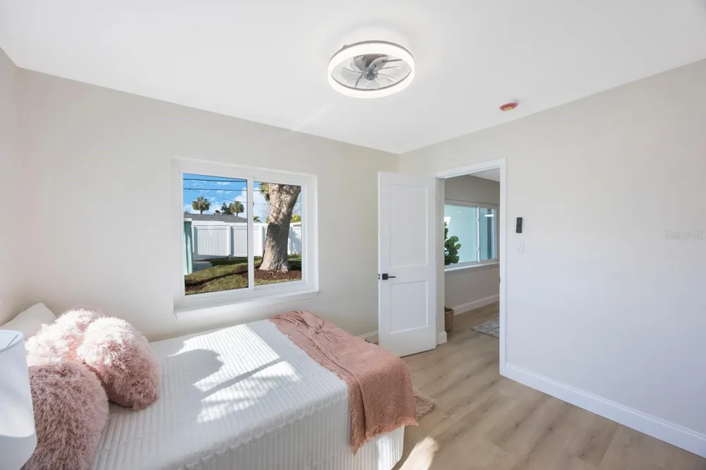 280 41ST AVENUE St Pete Beach, FL 33706