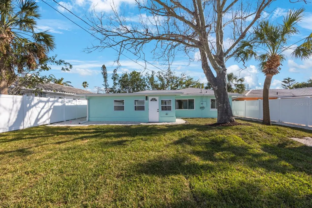 280 41ST AVENUE St Pete Beach, FL 33706