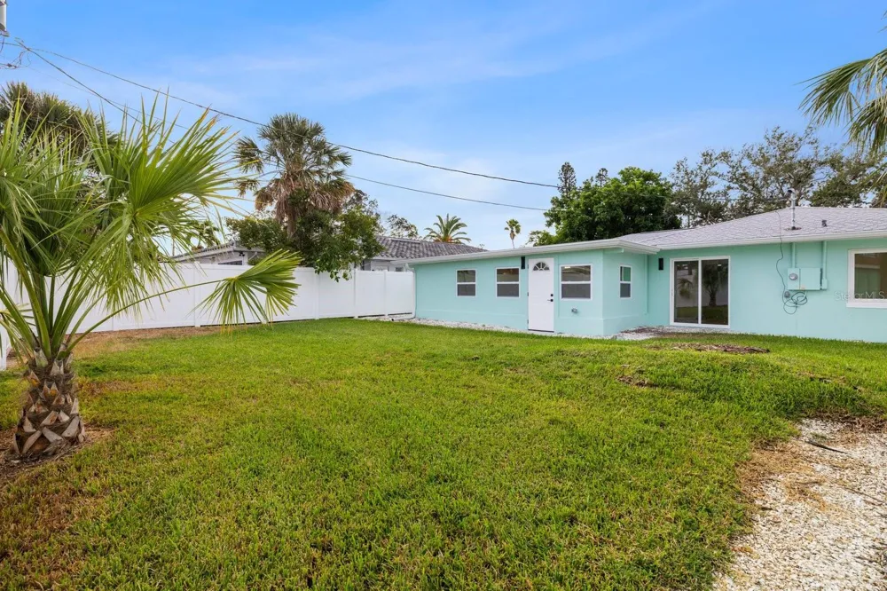 280 41ST AVENUE St Pete Beach, FL 33706
