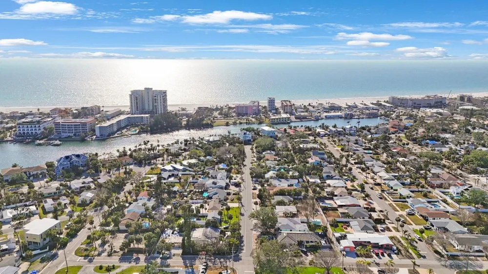 280 41ST AVENUE St Pete Beach, FL 33706
