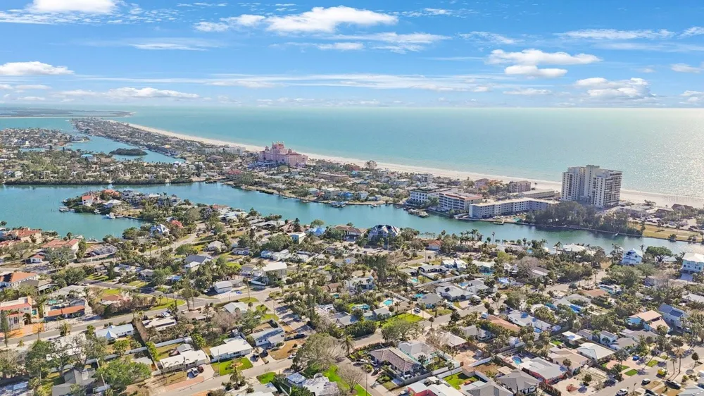 280 41ST AVENUE St Pete Beach, FL 33706