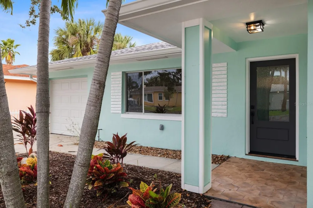 280 41ST AVENUE St Pete Beach, FL 33706