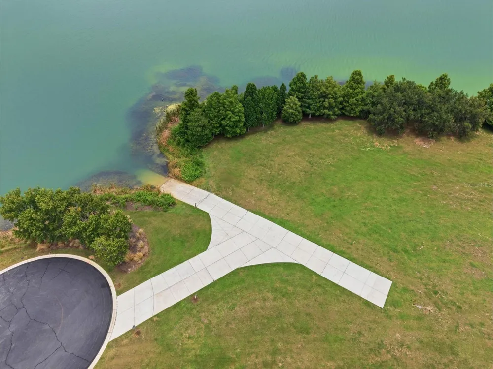 556 JUNIPER SPRINGS DRIVE Groveland, FL 34736