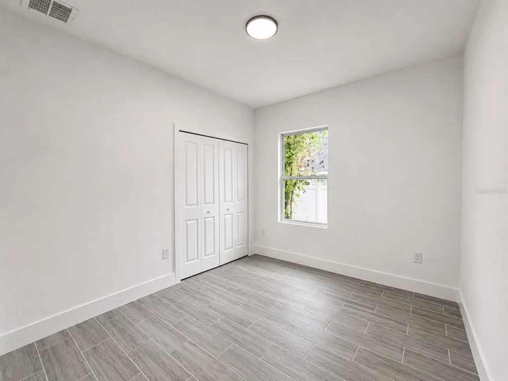 881 W WISCONSIN AVENUE Orange City, FL 32763