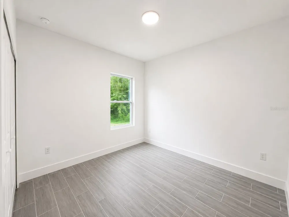 881 W WISCONSIN AVENUE Orange City, FL 32763