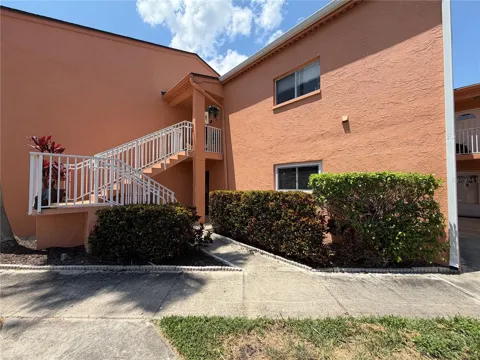 7400 SUNSHINE SKYWAY LANE S #105