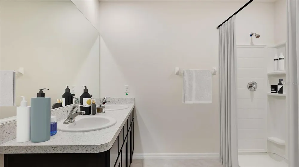 8609 TIDEWATER TRAIL AVENUE Temple Terrace, FL 33637