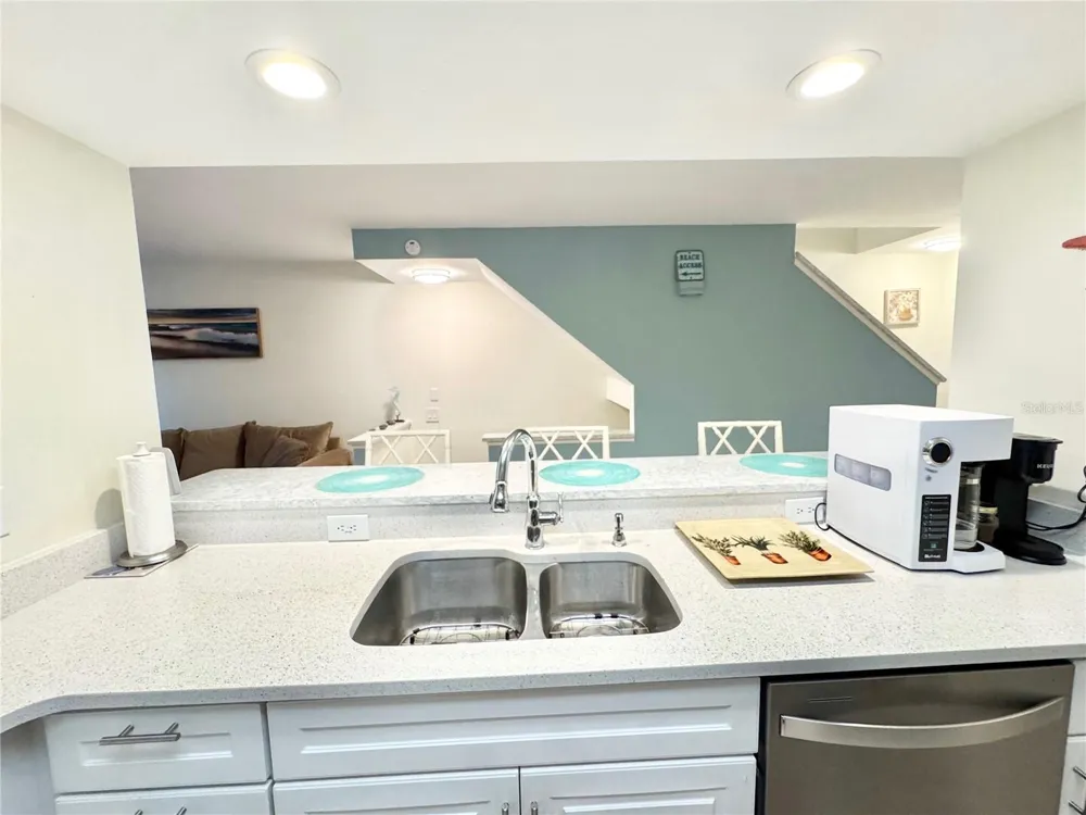 603 GARLAND CIRCLE Indian Rocks Beach, FL 33785