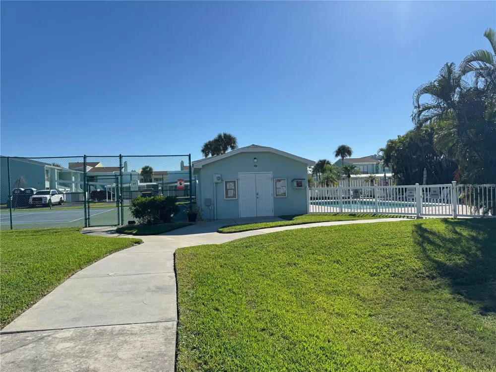 603 GARLAND CIRCLE Indian Rocks Beach, FL 33785