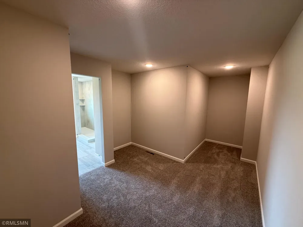 1691 Meadows Drive NE East Bethel, MN 55011