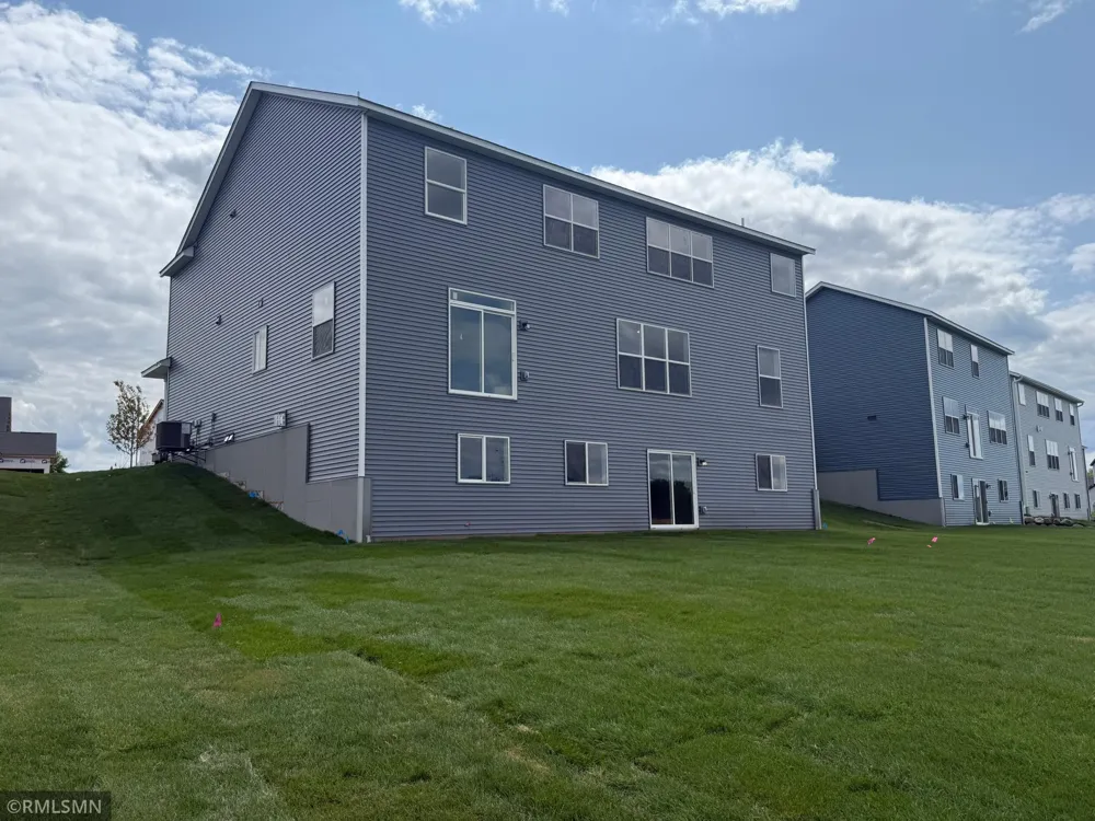 1691 Meadows Drive NE East Bethel, MN 55011