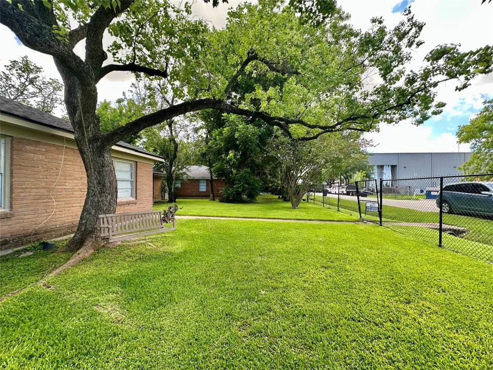5720 Parwill Street #1 Houston, TX 77081