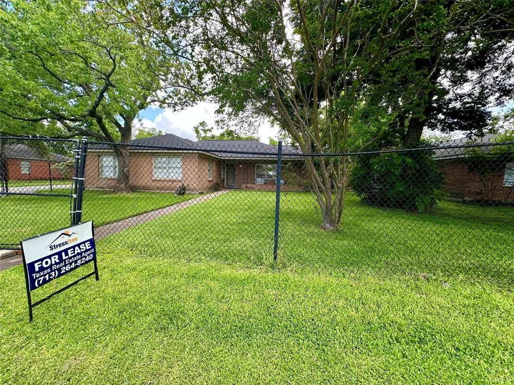 5720 Parwill Street #1 Houston, TX 77081