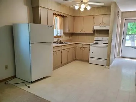 376 4th Street E #10 Halstad, MN 56548