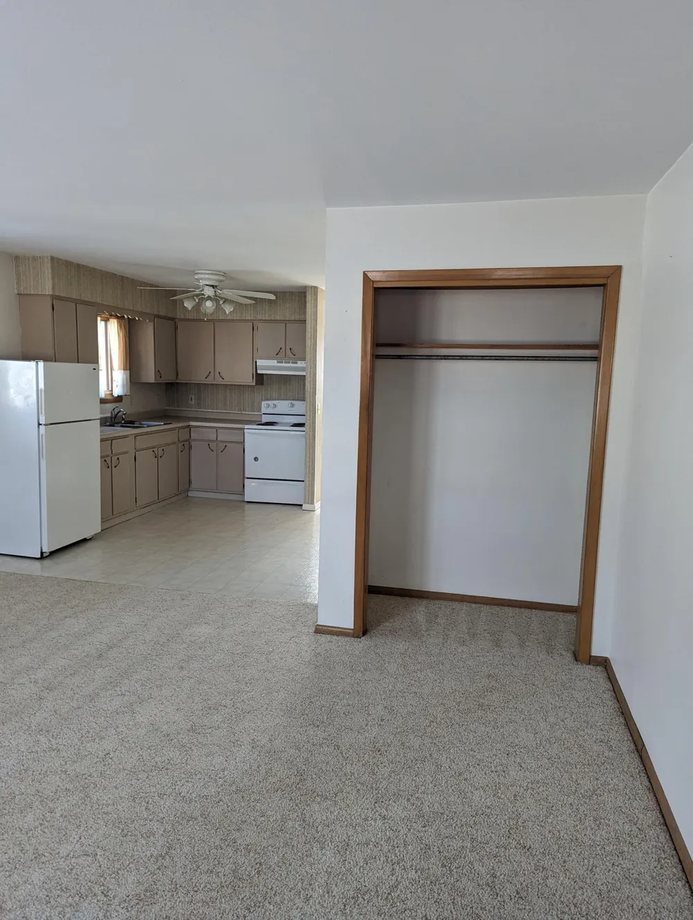376 4th Street E #10 Halstad, MN 56548
