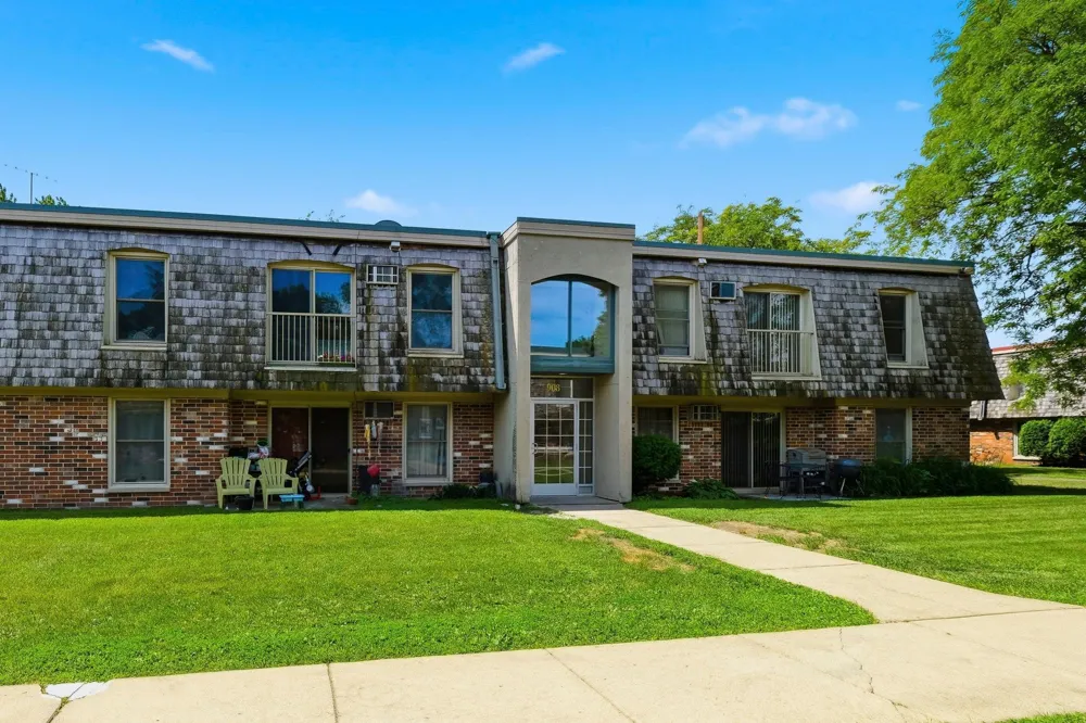 908 9th Avenue S #7 Hopkins, MN 55343