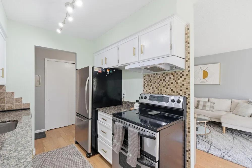 908 9th Avenue S #7 Hopkins, MN 55343