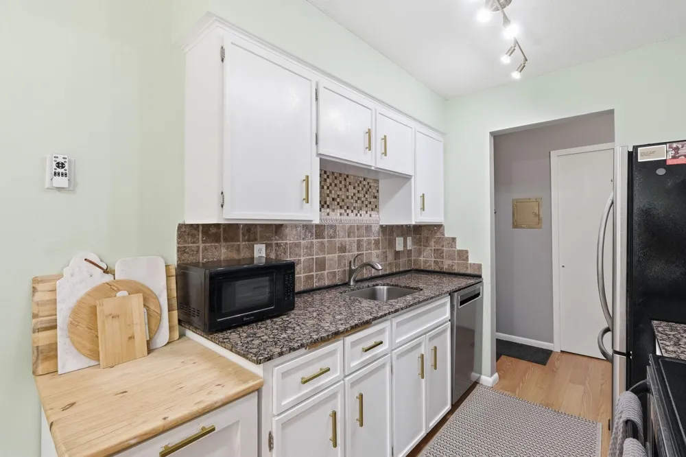 908 9th Avenue S #7 Hopkins, MN 55343