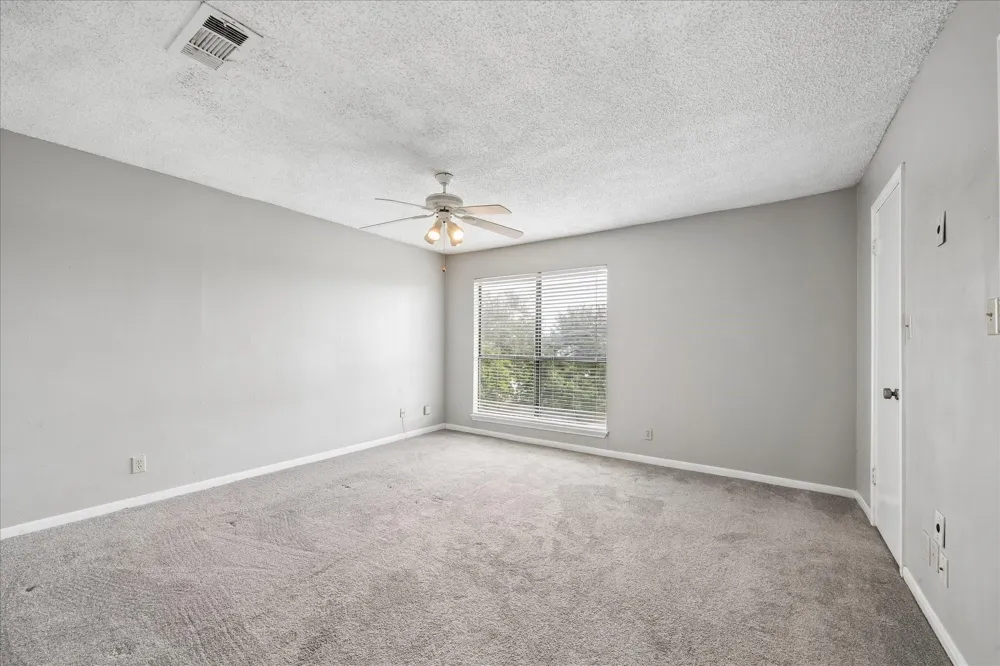 30 Lakewood Lane #30 Seabrook, TX 77586