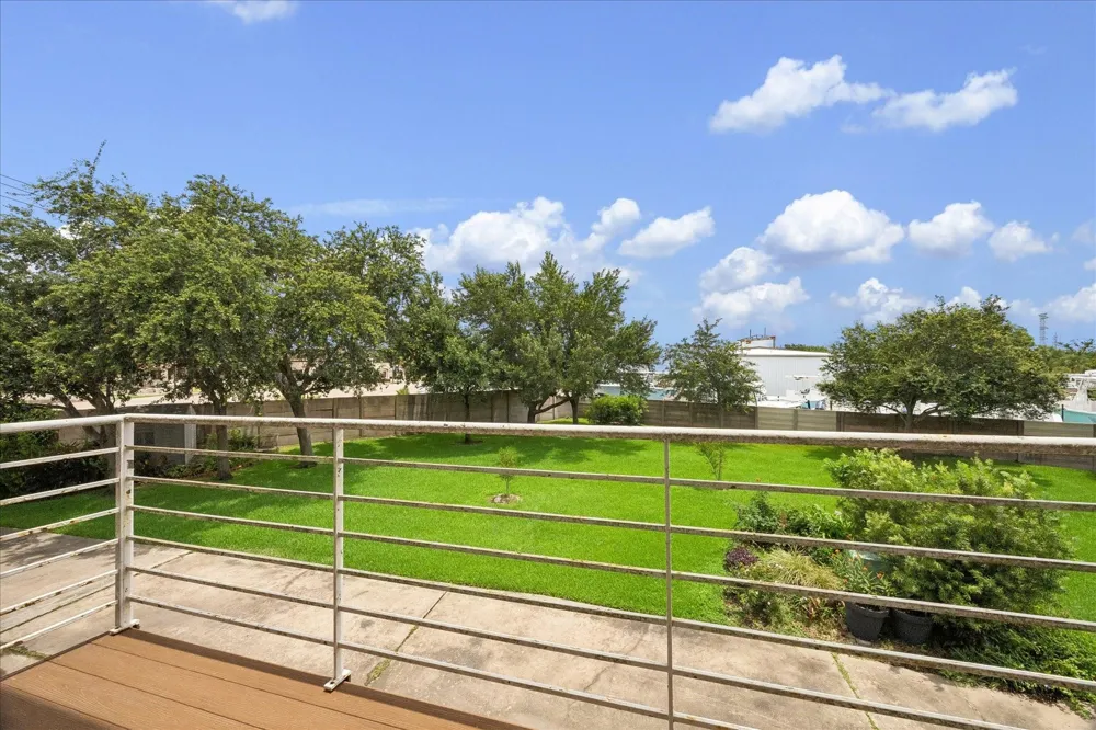 30 Lakewood Lane #30 Seabrook, TX 77586
