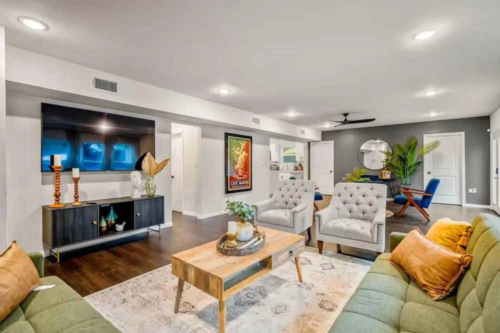 3741 Charleston Street Houston, TX 77021