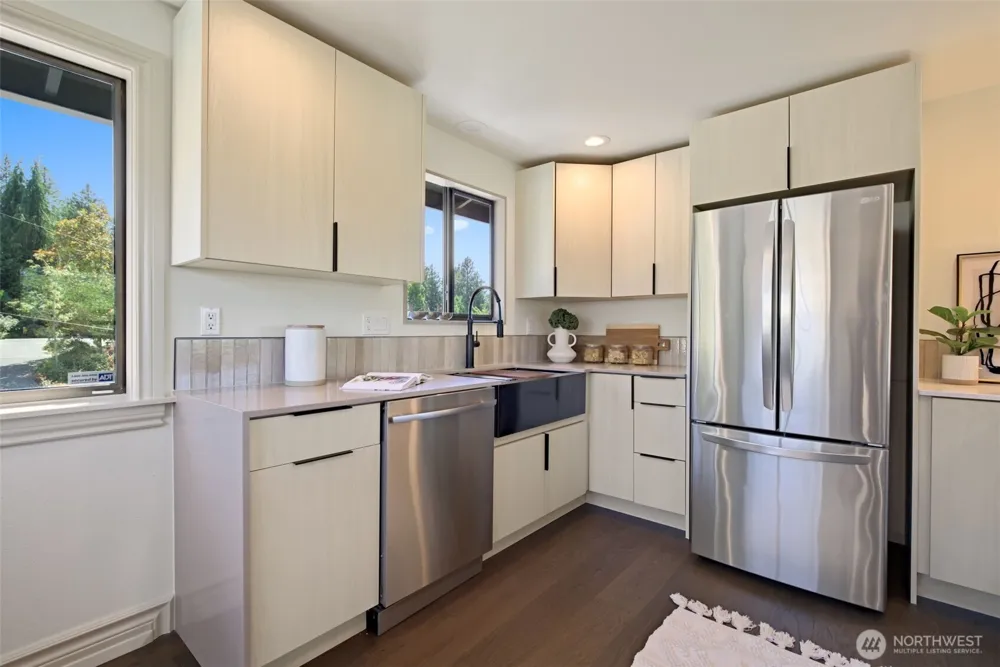 9100 Olympic View Drive Edmonds, WA 98026