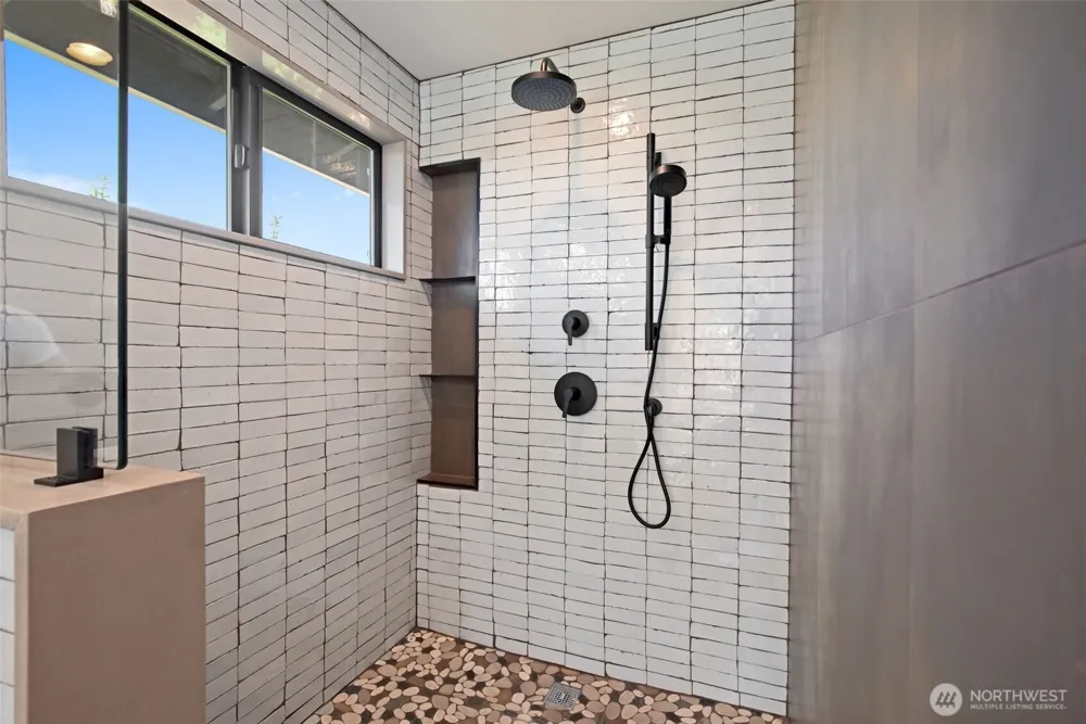 9100 Olympic View Drive Edmonds, WA 98026