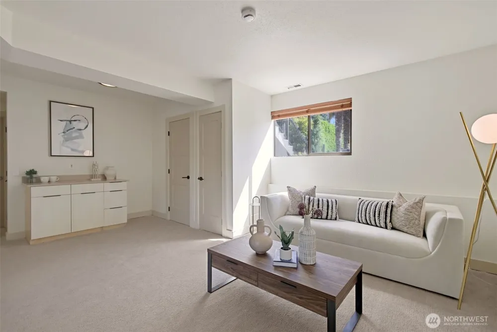 9100 Olympic View Drive Edmonds, WA 98026
