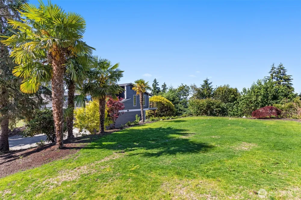 9100 Olympic View Drive Edmonds, WA 98026