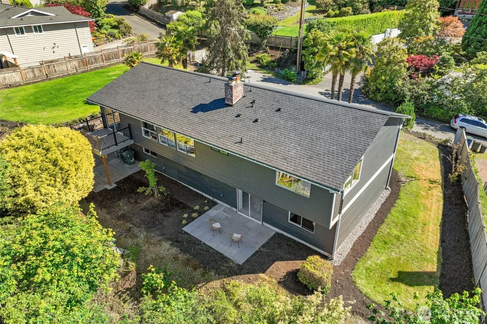 9100 Olympic View Drive Edmonds, WA 98026