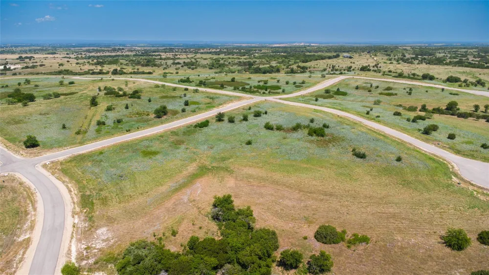 51 Cougar Mountain Estates Cresson, TX 76049