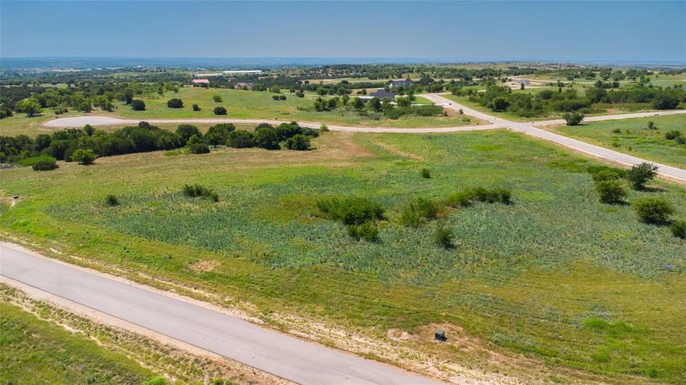 51 Cougar Mountain Estates Cresson, TX 76049