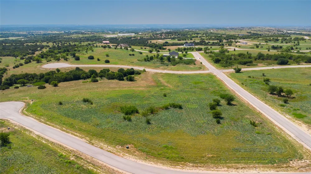 51 Cougar Mountain Estates Cresson, TX 76049