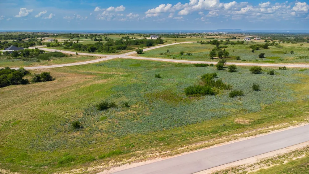 51 Cougar Mountain Estates Cresson, TX 76049