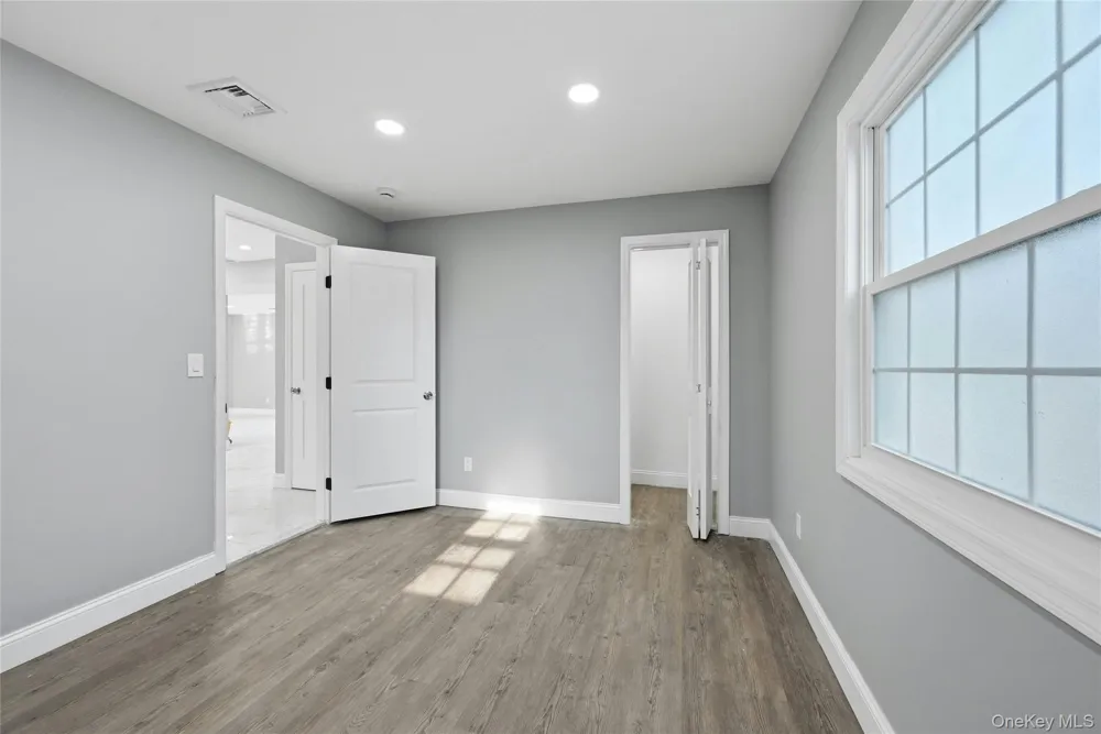 10 Curlin Lane Saint James, NY 11780