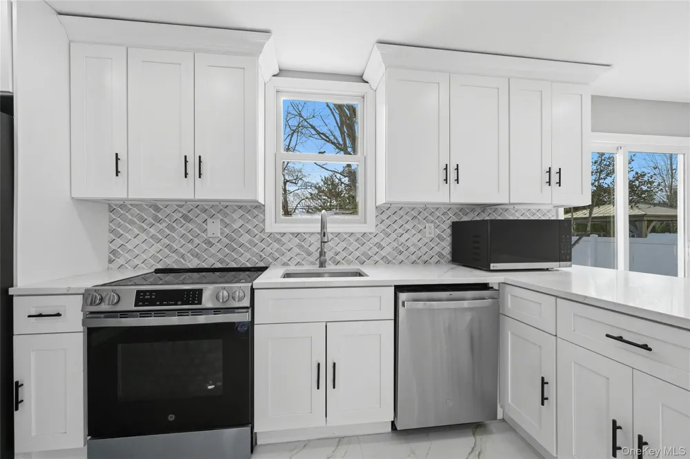 10 Curlin Lane Saint James, NY 11780