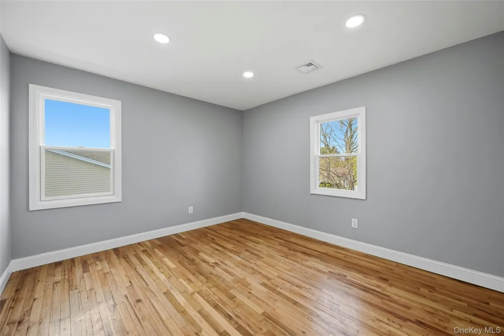 10 Curlin Lane Saint James, NY 11780