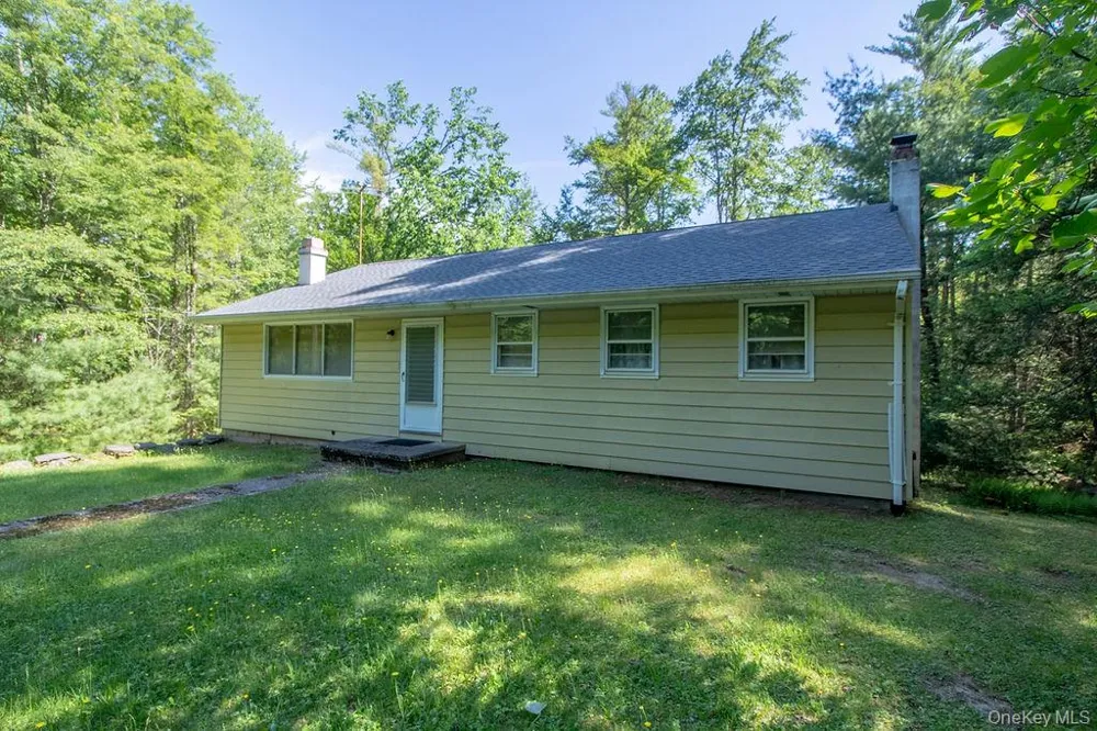 810 Ulster Heights Road Ellenville, NY 12428