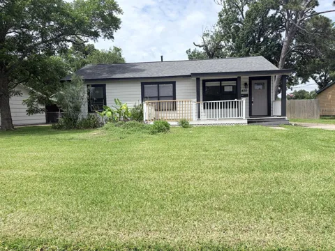 428 Azalea Street