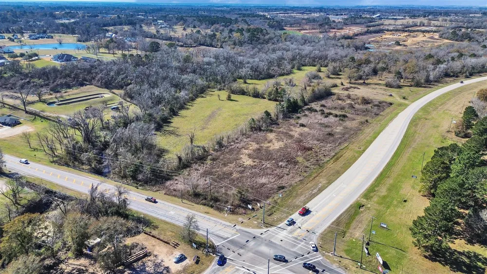 2305 Lone Star Parkway Montgomery, TX 77356