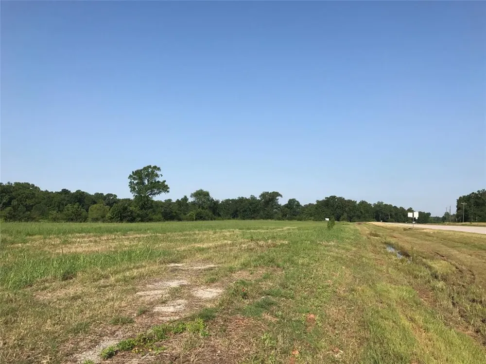 2305 Lone Star Parkway Montgomery, TX 77356