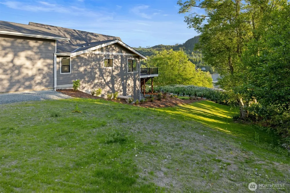 18158 Freedom Lane Mount Vernon, WA 98274